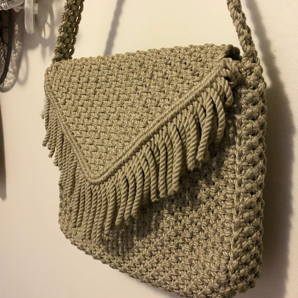 Woven Vintage Shoulder Bag